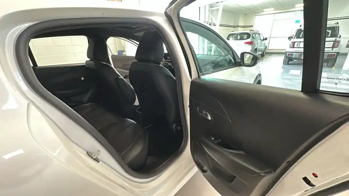 Peugeot 208 1.0 T200 Gt Cvt 2025 - foto 5