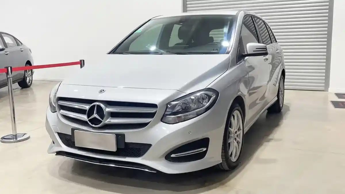 Mercedes-Benz Clase B 1.6 B200 2016 Edition 156Cv At 2018 - foto 2