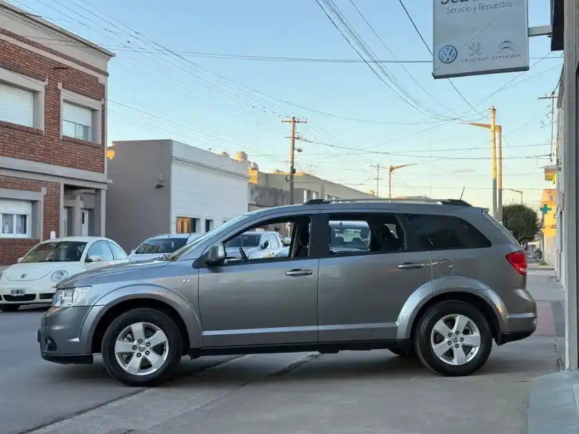 Dodge Journey 2.4 Se 170Cv Atx 2013 - foto 5