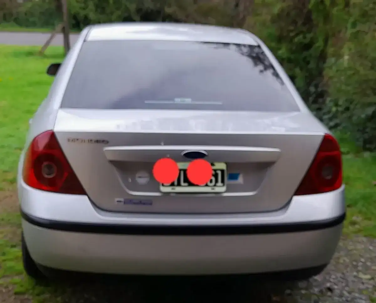Ford Mondeo 2.0 Ghia 2002 - foto 3