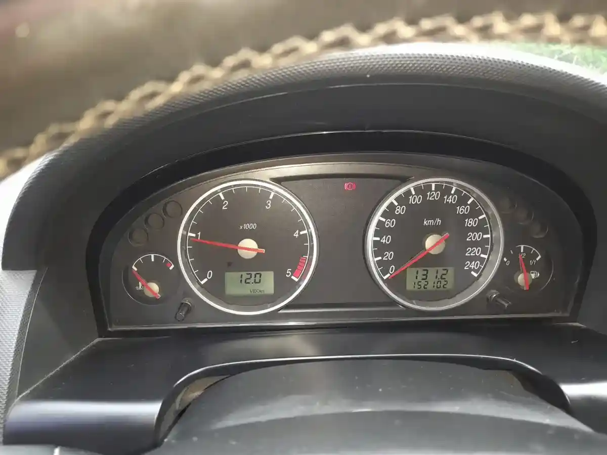 Ford Mondeo 2.0 Ghia 2002 - foto 4