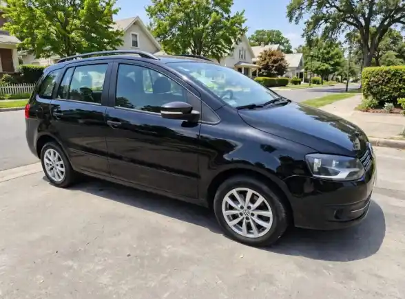 Volkswagen Suran 1.6 Trendline 11B 2014 - foto 2