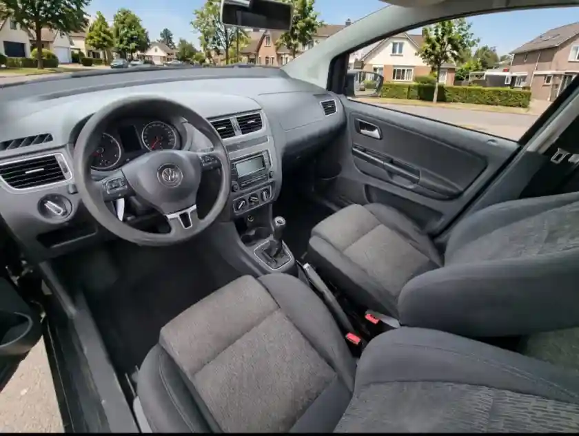 Volkswagen Suran 1.6 Trendline 11B 2014 - foto 4