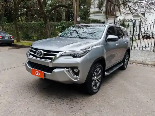 Toyota Sw4 2.8 Srx 177Cv 4X4 7As At 2019 - foto 2