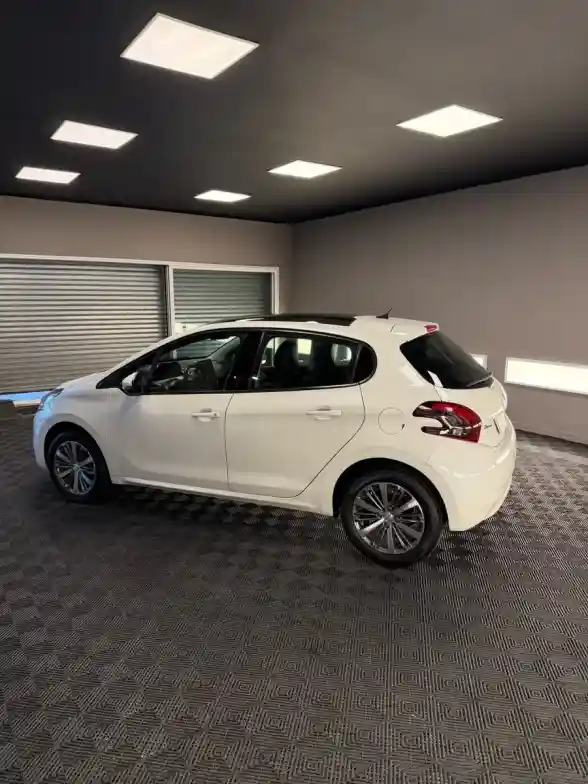 Peugeot 208 1.6 Feline 2019 - foto 3