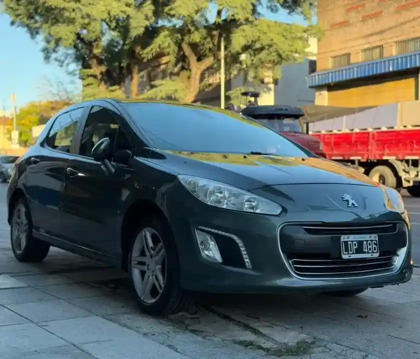 Peugeot 308 2.0 Feline 143Cv 2012 - foto 1
