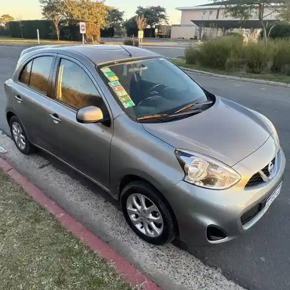 Nissan March 2017 - foto 1