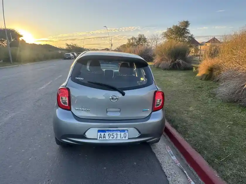 Nissan March 1.6 Sense 107Cv M14 2017 - foto 4