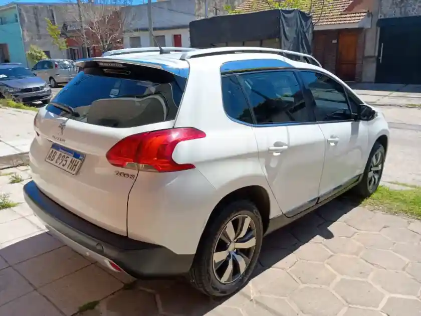 Peugeot 2008 1.6 Feline 2017 - foto 4