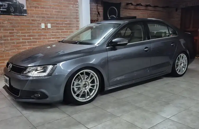 Volkswagen Vento 2.0 Sportline Tsi 200Cv Bi-Xenon 2014 - foto 1