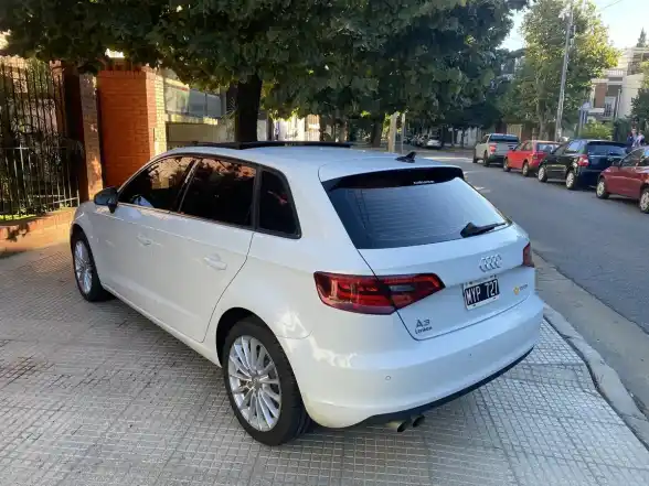Audi A3 Sportback 1.8 T Fsi Stronic 180Cv 2013 - foto 2