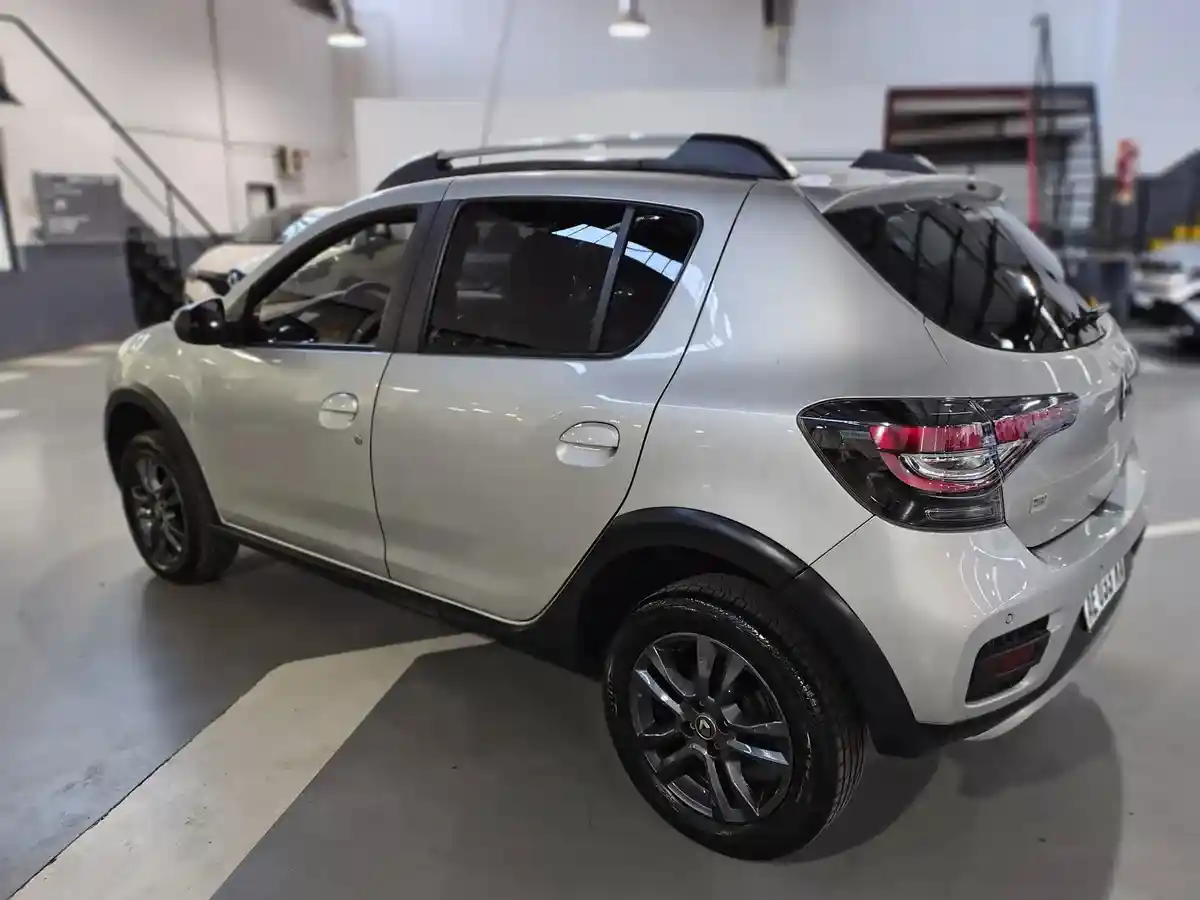 Renault Stepway Intense Cvt 1.6 2020 - foto 4