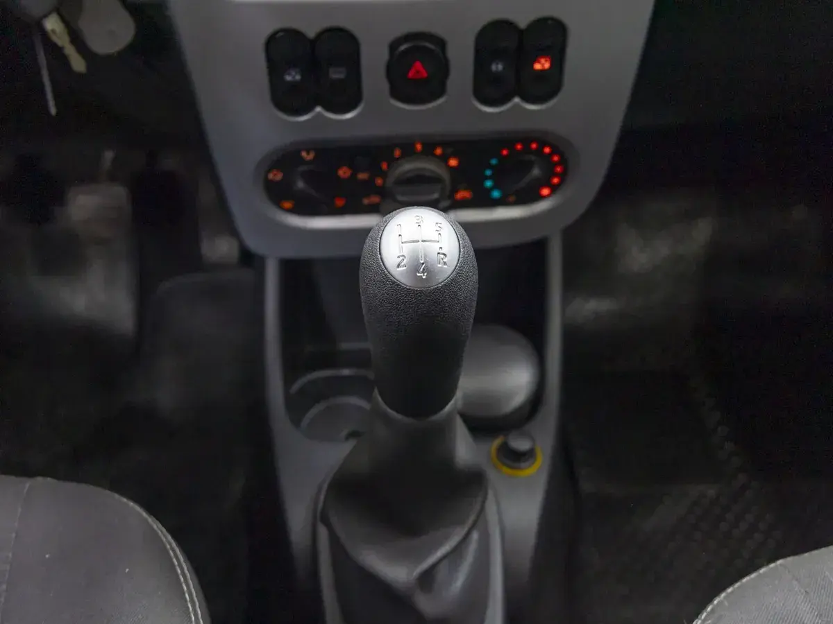 Renault Sandero 1.6 8V Get Up 2010 - foto 5