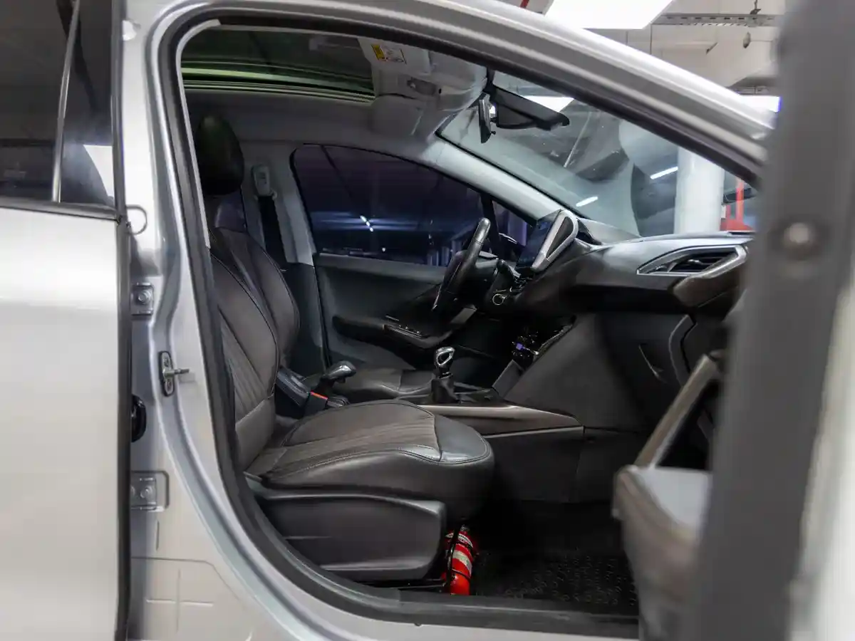 Peugeot 2008 1.6 Thp Sport 2019 - foto 2