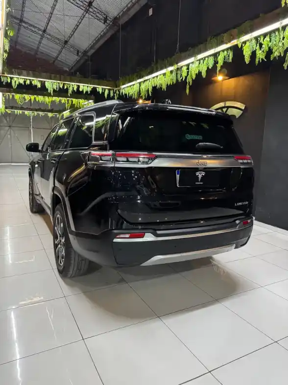 Jeep Commander Commander 1.3T 270 Limited 4X2 At6 2023 - foto 3