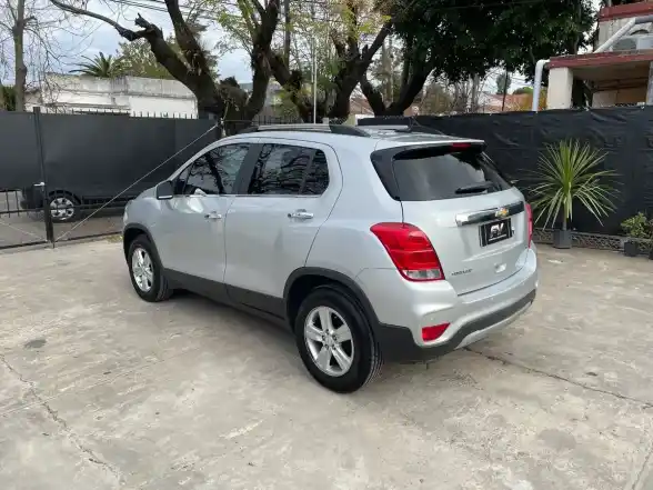 Chevrolet Tracker 1.8 Ltz Fwd Mt 140Cv 2017 - foto 4