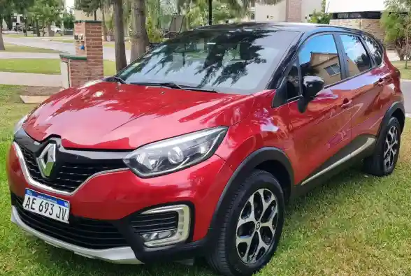 Renault Captur 2021 - foto 1