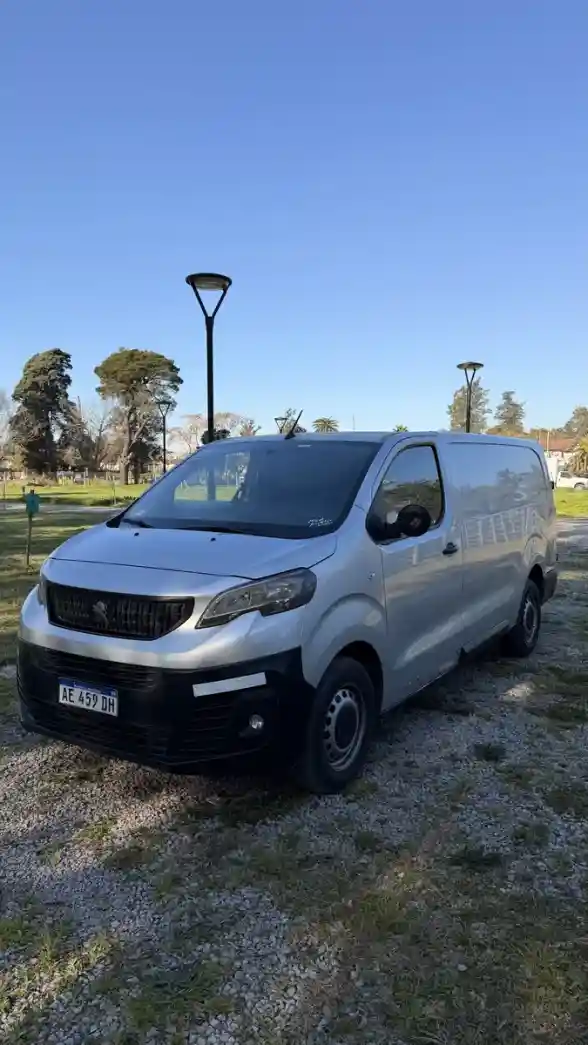 Peugeot Expert 2020 - foto 1