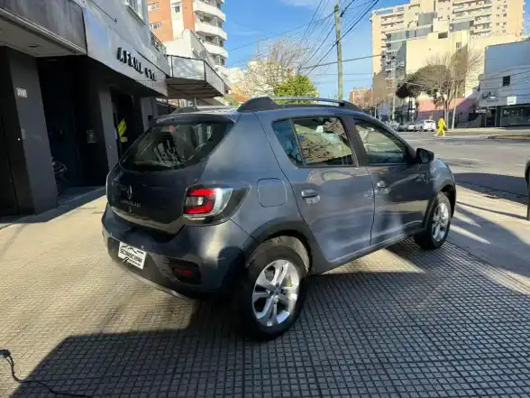 Renault Sandero Stepway 1.6 Privilege 105Cv 2016 - foto 4