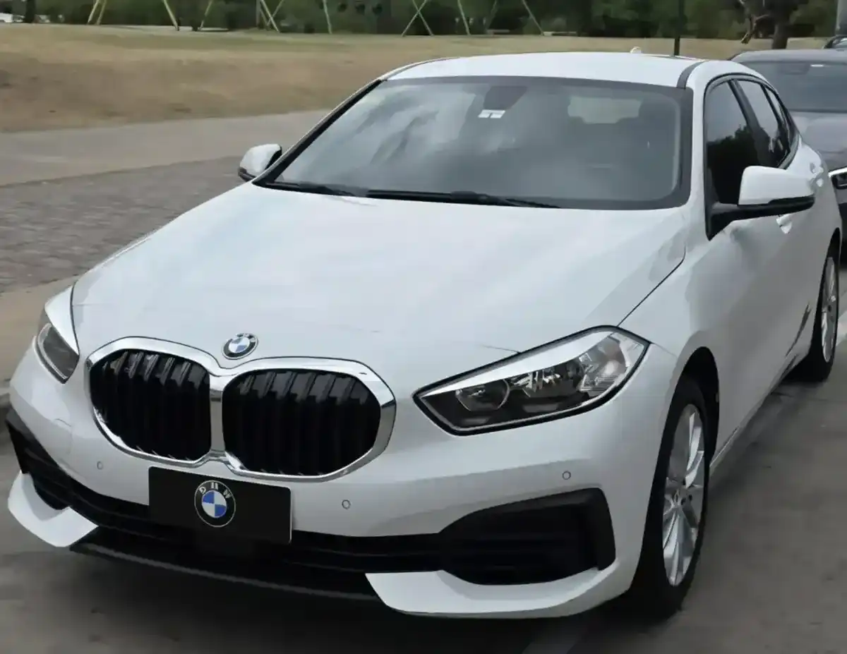 BMW Serie 1 2020 - foto 1