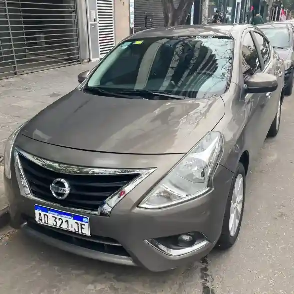 Nissan Versa 1.6 Advance At 2018 - foto 1