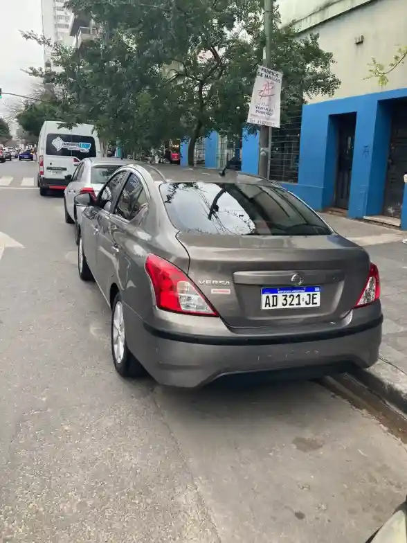 Nissan Versa 1.6 Advance At 2018 - foto 2