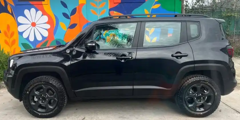 Jeep Renegade 1.3T Willys At9 4X4 2026 - foto 4