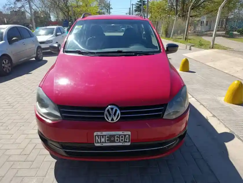 Volkswagen Suran 1.6 Highline 101Cv 2013 - foto 3