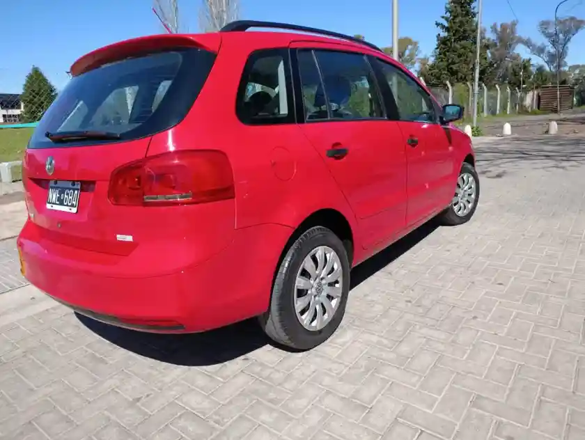 Volkswagen Suran 1.6 Highline 101Cv 2013 - foto 5
