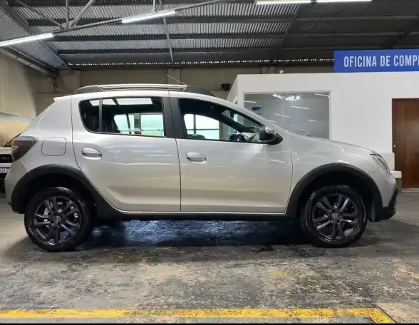 Renault Sandero Stepway 1.6 16V Intense 2020 - foto 4