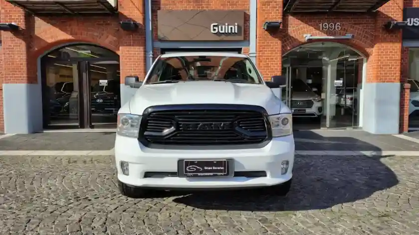 Ram 1500 5.7 Laramie Nigth Edition 2024 - foto 2
