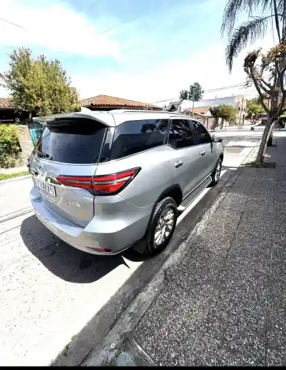 Toyota Sw4 2.8 Srx 204Cv 4X4 7As At 2022 - foto 2