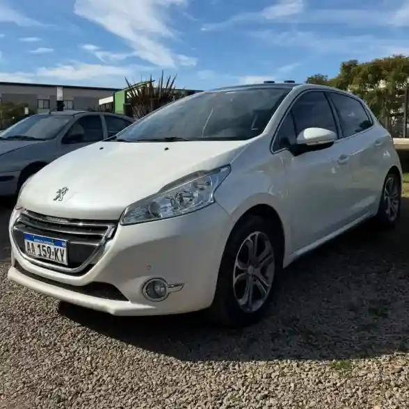 Peugeot 208 1.6 Feline Pack Cuir 2016 - foto 1