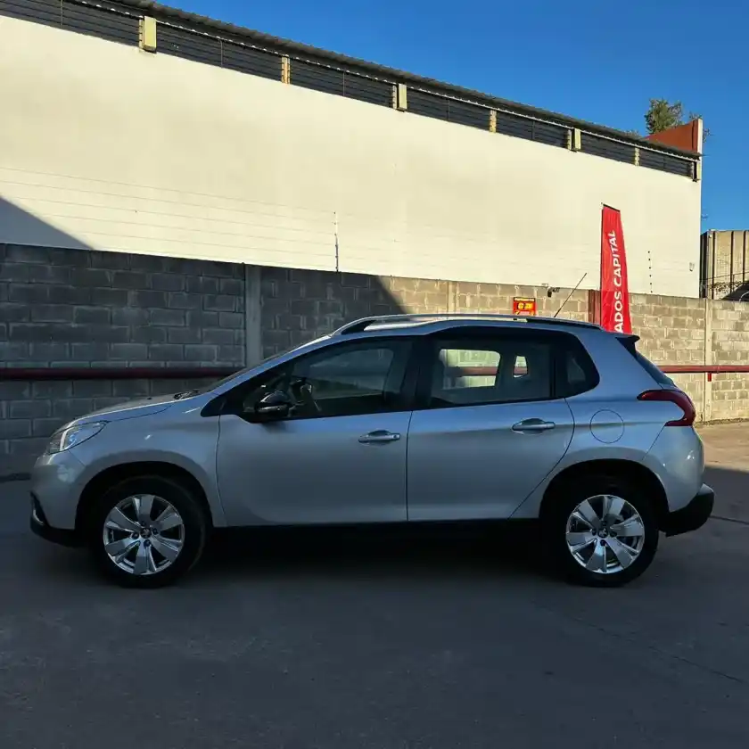 Peugeot 2008 1.6 Allure 2018 - foto 4