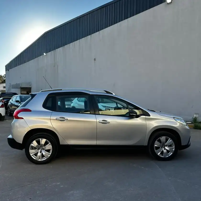Peugeot 2008 1.6 Allure 2018 - foto 5