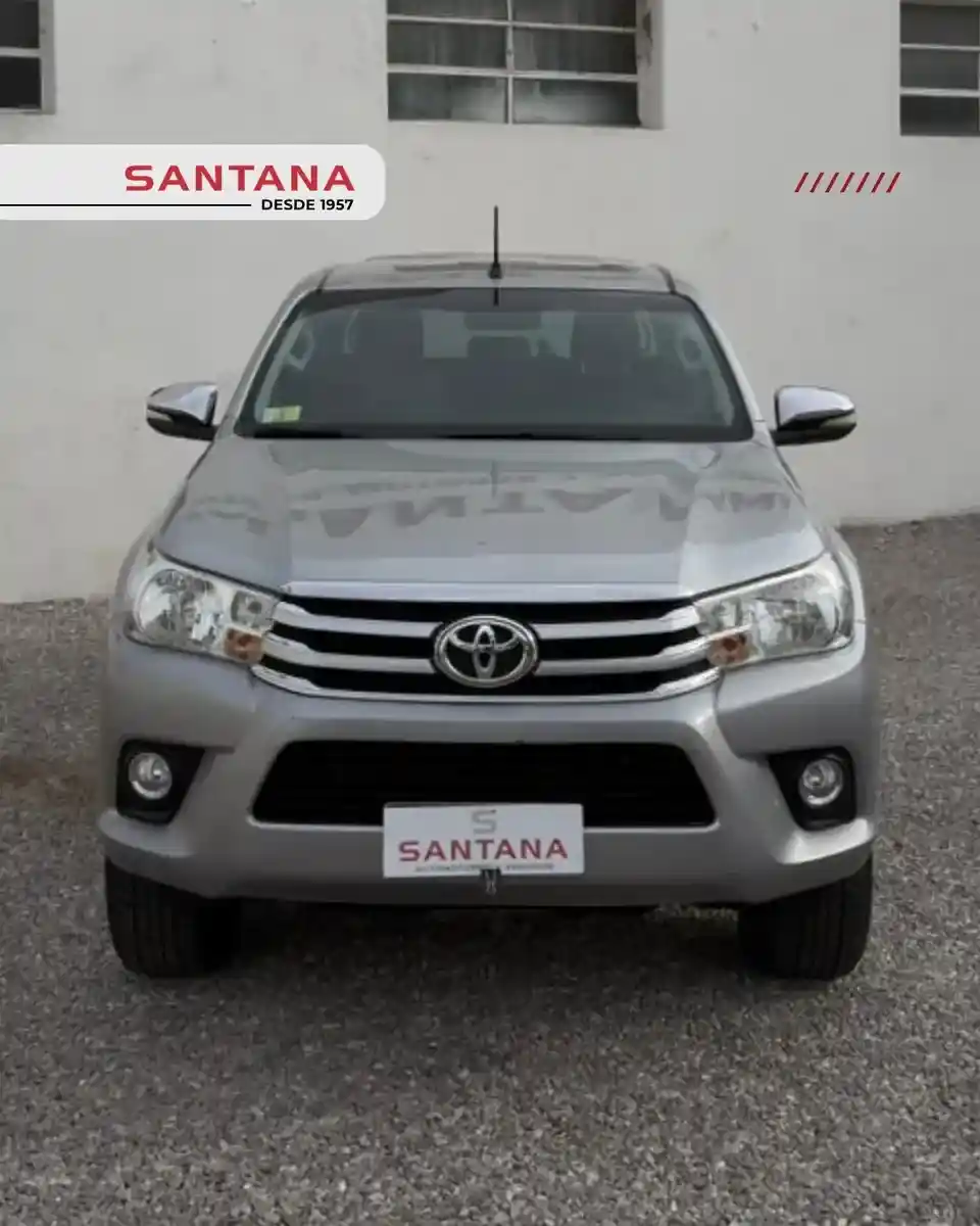 Toyota Hilux Pick-Up 2.8 Cd Srv 177Cv 4X4 2017 - foto 2