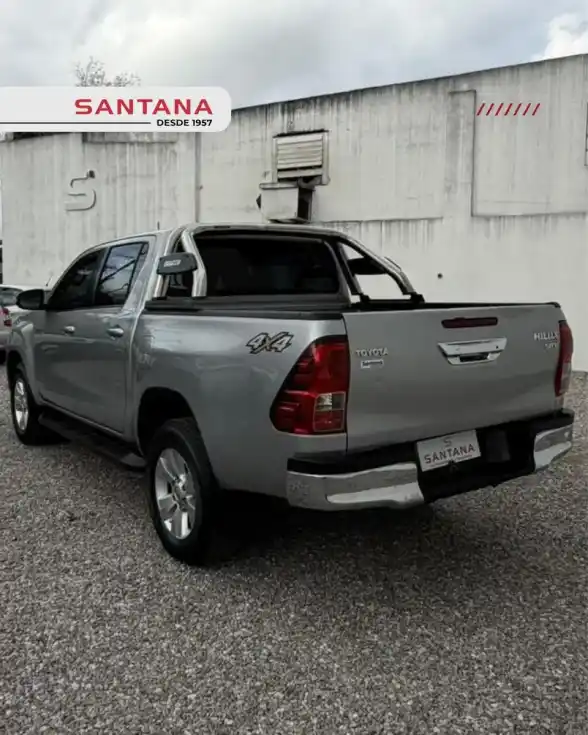 Toyota Hilux Pick-Up 2.8 Cd Srv 177Cv 4X4 2017 - foto 5