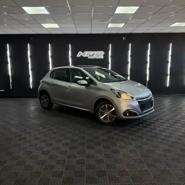Peugeot 208 1.6 2018 - foto 3