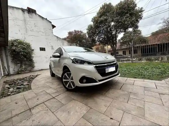 Peugeot 208 1.6 Allure Touchscreen 2016 - foto 3