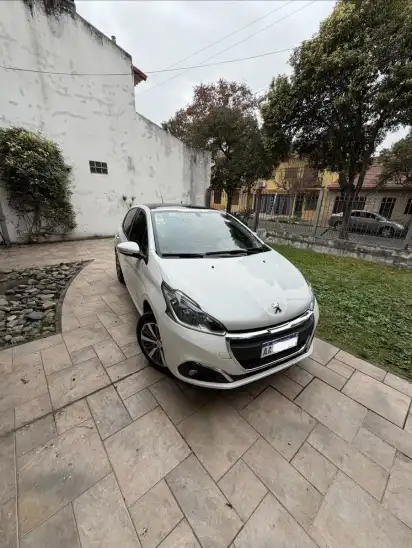 Peugeot 208 1.6 Allure Touchscreen 2016 - foto 4
