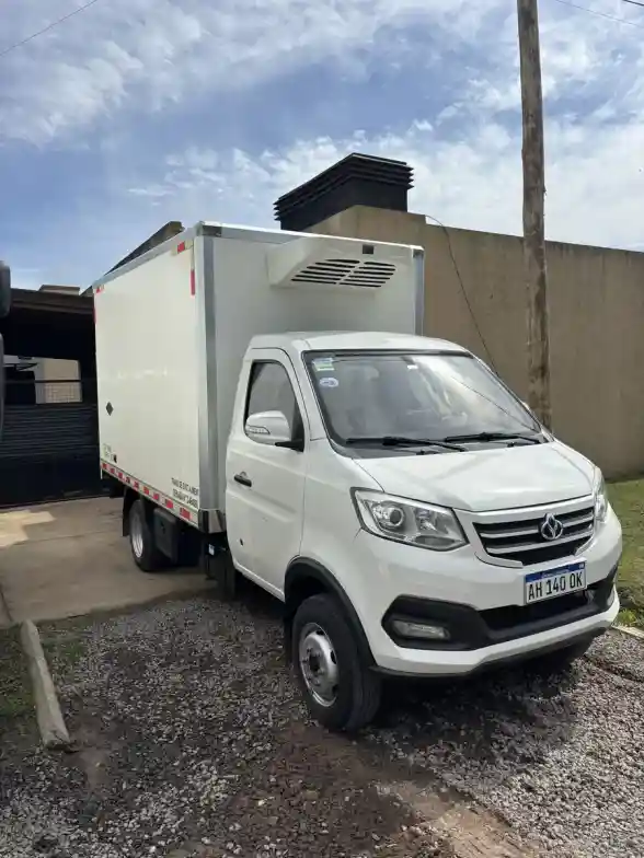 Kyc Mamut 1.6 Mamut Box Refrigerado Dual C/Gnc 2025 - foto 2