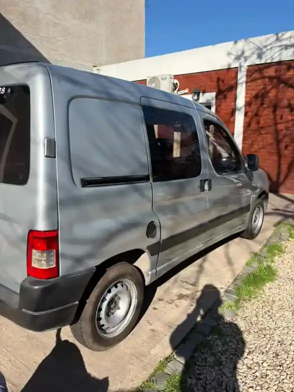 Citroën Berlingo Furgon 1.6 Hdi 92 Bussines 2017 - foto 5