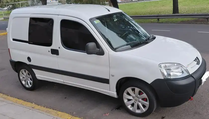 Peugeot Partner 1.6 Hdi Confort 5As 2018 - foto 1