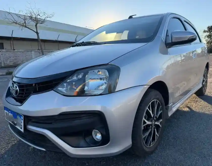 Toyota Etios 2021 - foto 1
