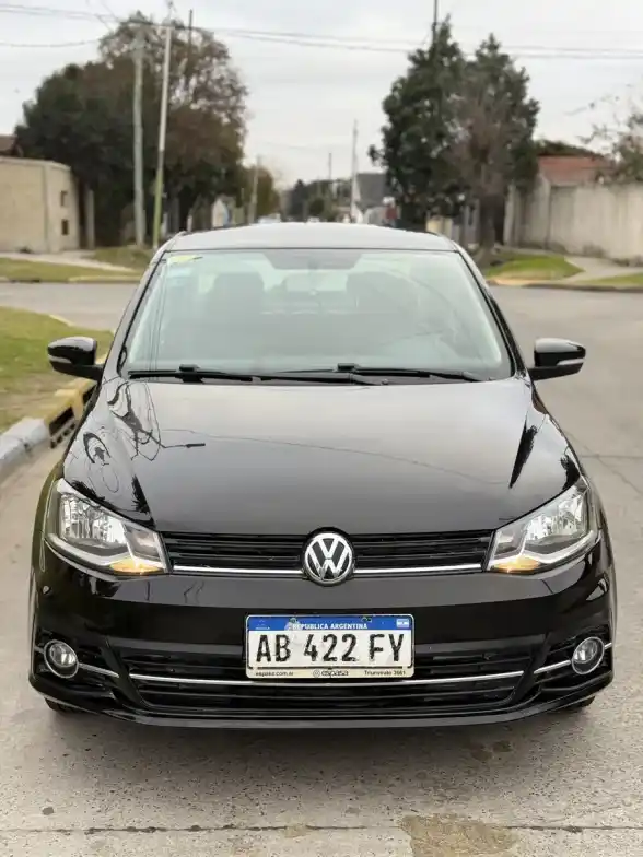 Volkswagen Voyage 1.6 Highline 101Cv 2017 - foto 2