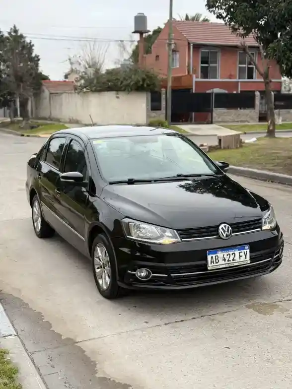 Volkswagen Voyage 1.6 Highline 101Cv 2017 - foto 3