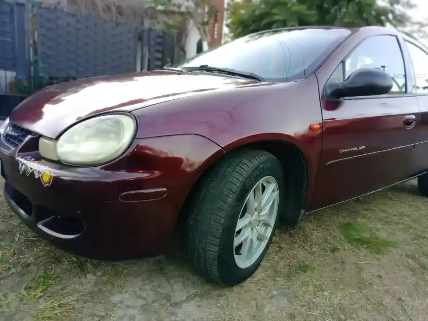 Chrysler Neon 2001 - foto 1