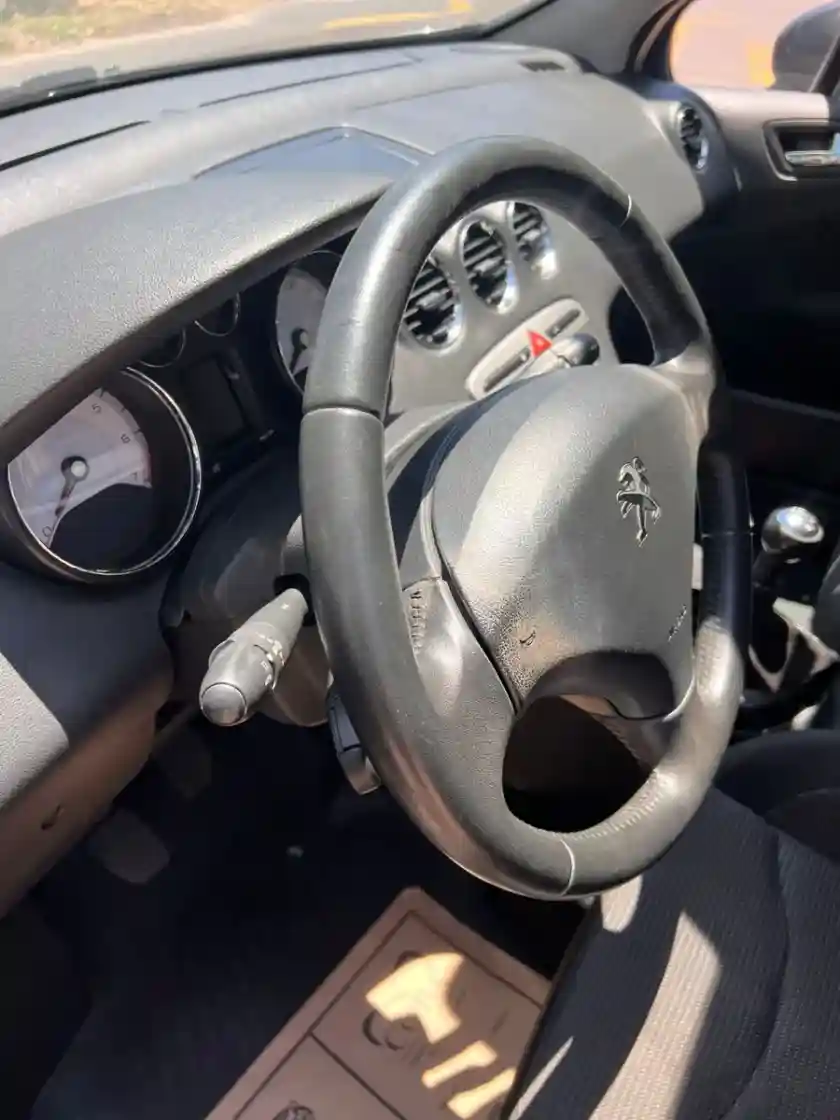 Peugeot 308 1.6 Allure Nav 115Cv 2014 - foto 2