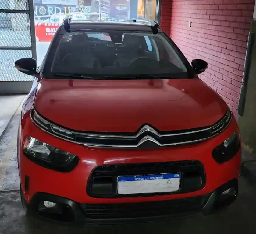 Citroën C4 Cactus 1.6 Thp 165 At6 Shine 2019 - foto 4