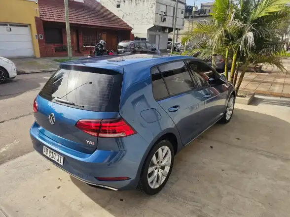 Volkswagen Golf 1.4 Comfortline Tsi Dsg 2019 - foto 4